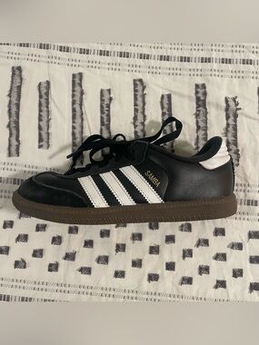 adidas Kids 1.5 Black/White Samba Sneakers